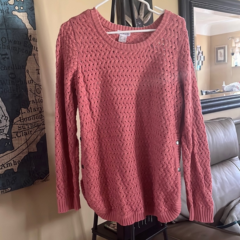 Venus size large knit sweater